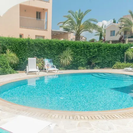 Rhea- Sandy Beach Villa *